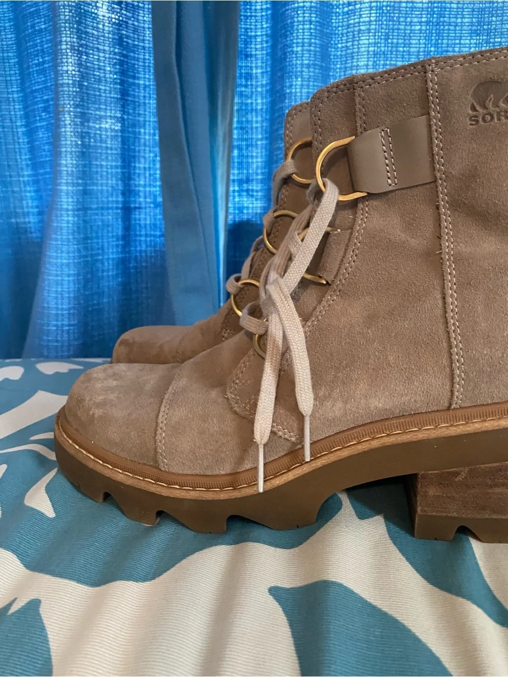 Sorel Women's Taupe Suede Lace-Up Ankle Booties